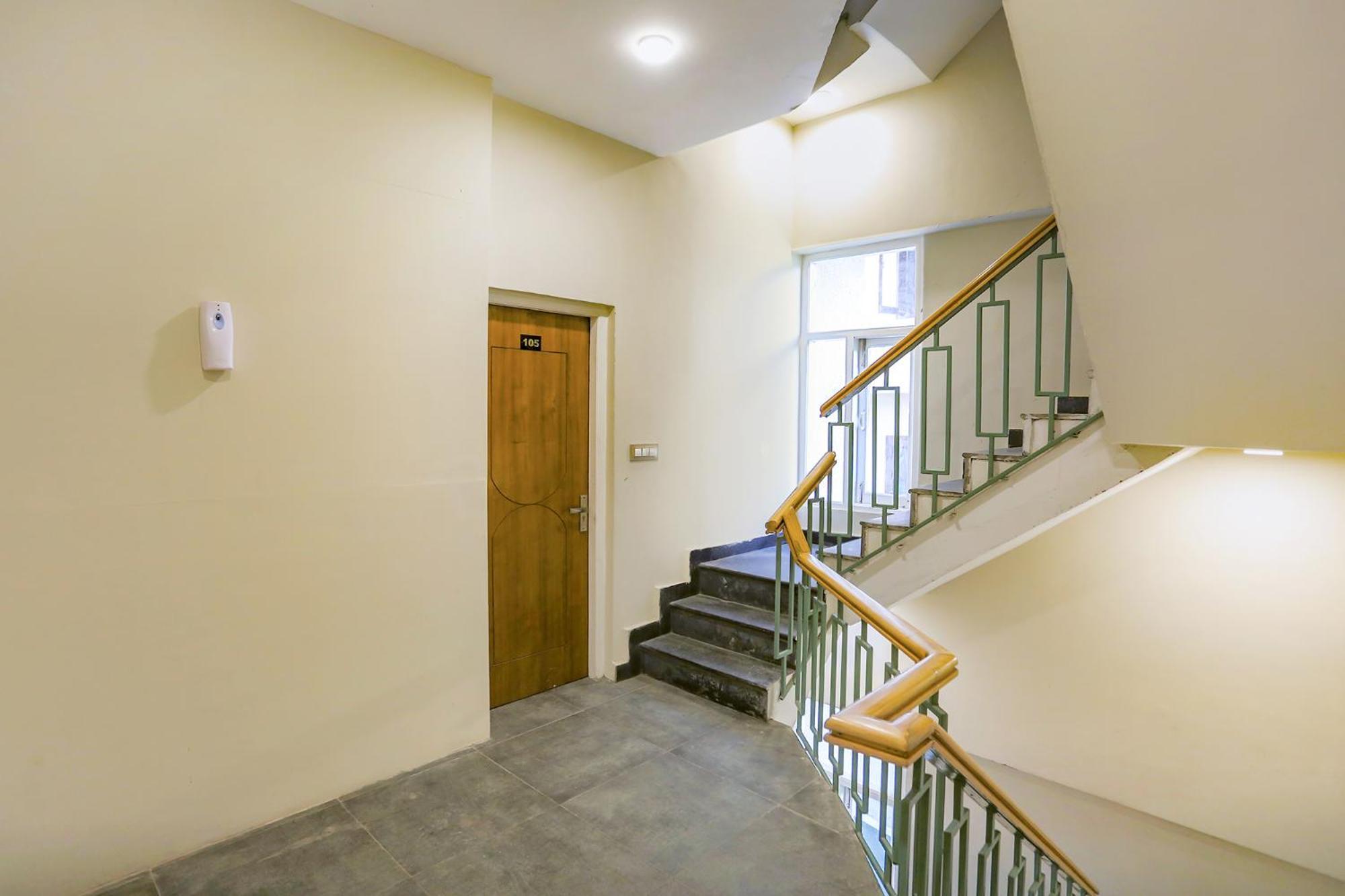Fabhotel Outhills Manāli Exterior foto